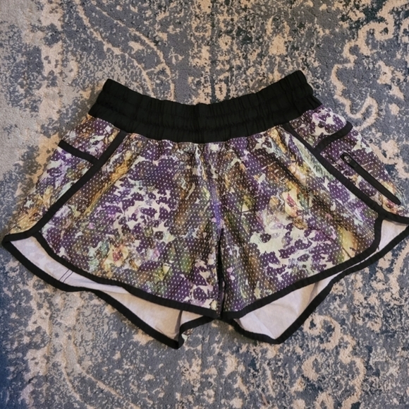 lululemon athletica Multicolor Athletic Shorts - Picture 7 of 7